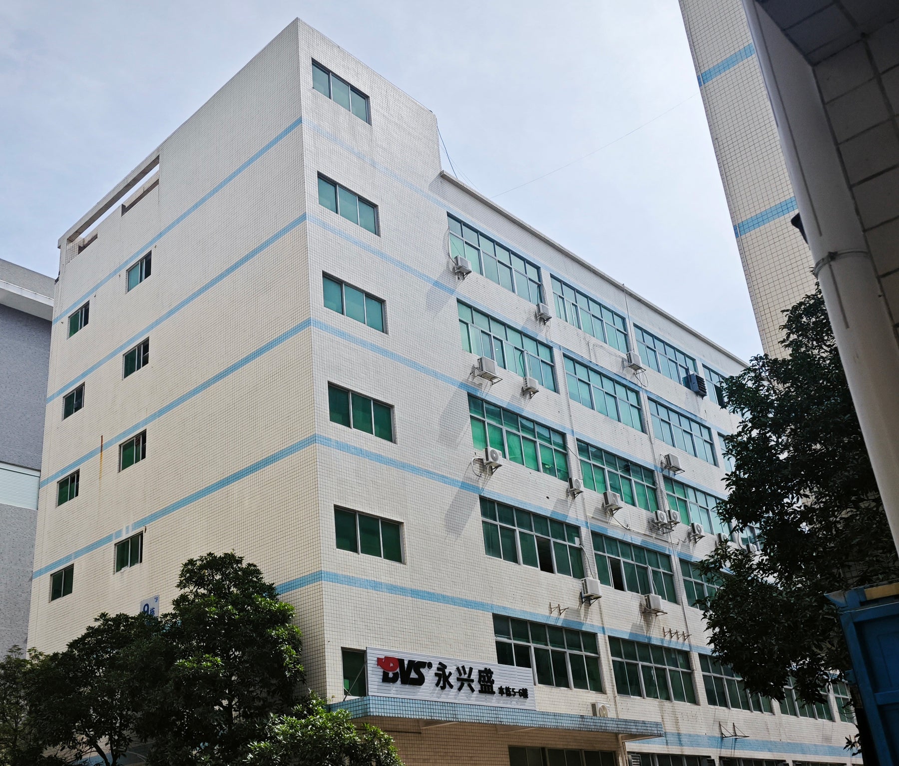 Industrial Display and Embedded Hardware Manufacturer